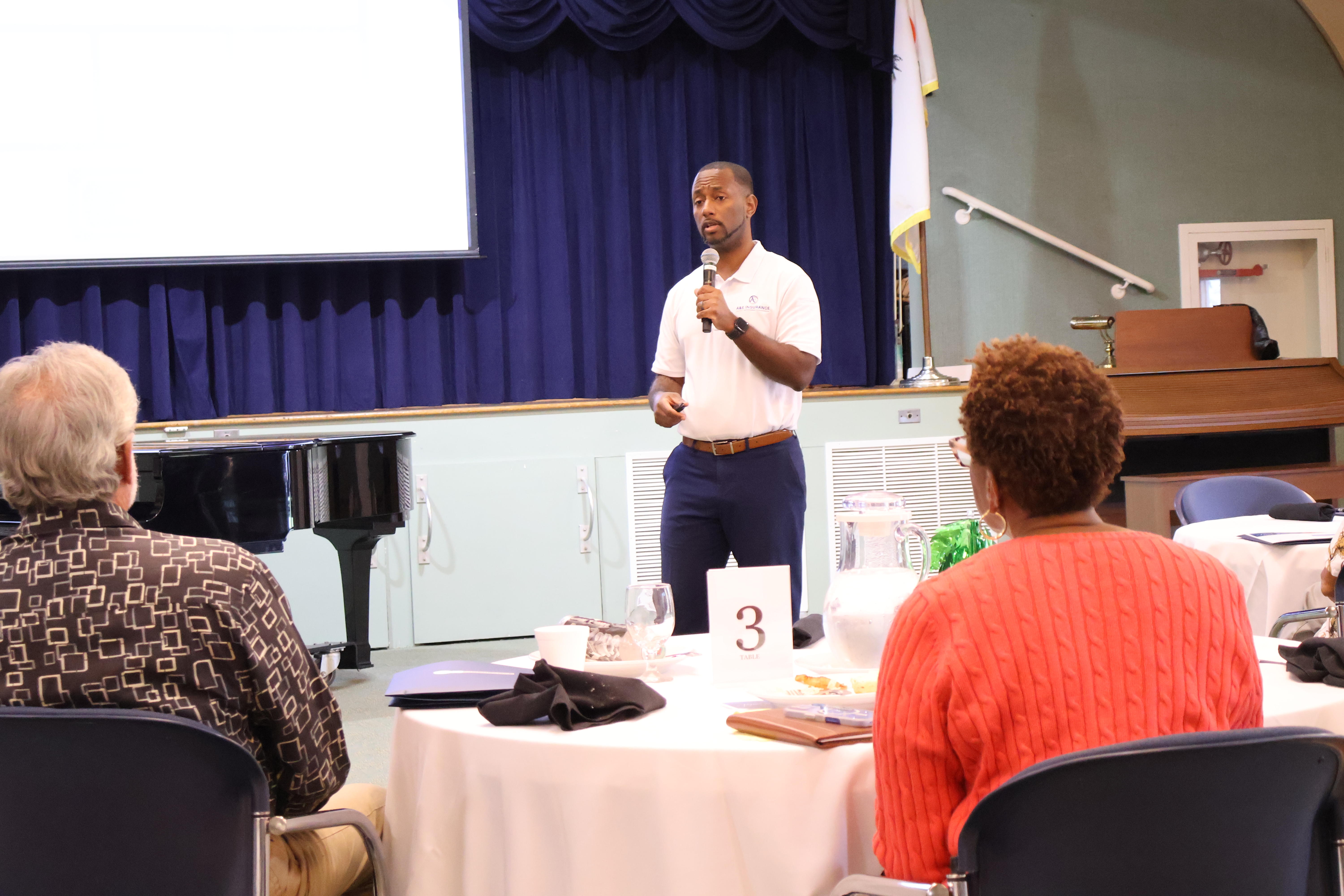 Steve Germain presenting at a Medicare educational seminar for South Florida families — A&E Insurance Agency